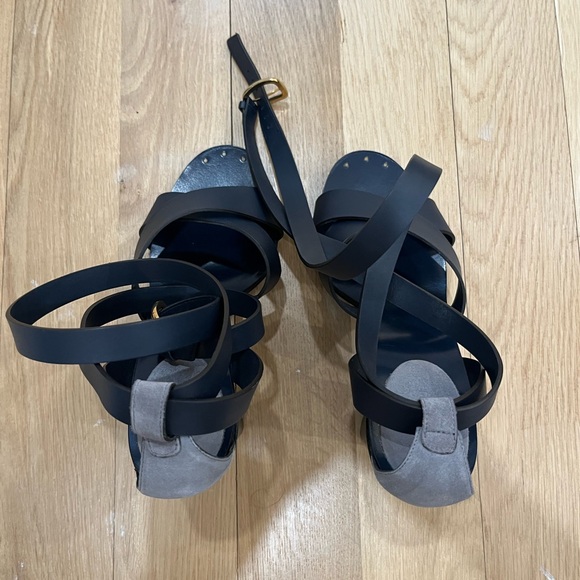 ✨Gucci Leather Heels✨ - Picture 9 of 16